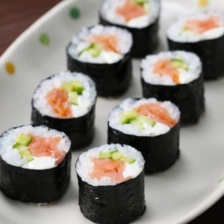 Khuôn Làm Cơm Cuộn ShuShi- KimBap