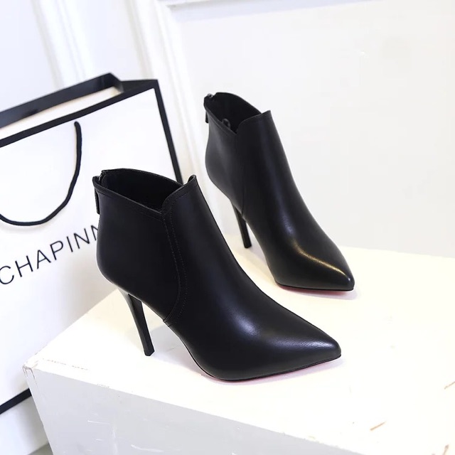 Giày bốt da cổ ngắn sành điệu cho nữ | BigBuy360 - bigbuy360.vn