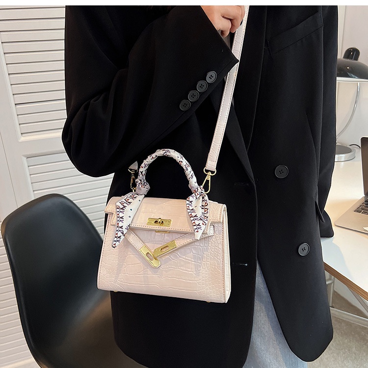 Túi đeo chéo IELGY dáng vuông nhỏ thời trang cho nữ