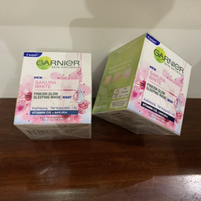 Kem dưỡng trắng da Garnier Sakura 50ml Thailand