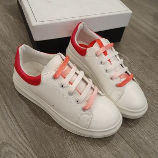 [LOẠI DA MỀM]Giày thể thao nữ MCQ nâng đế cao 3cm màu hồng/đỏ/xanh hot hit cá tính đơn giản giá rẻ đi học đi mưa đi chơi