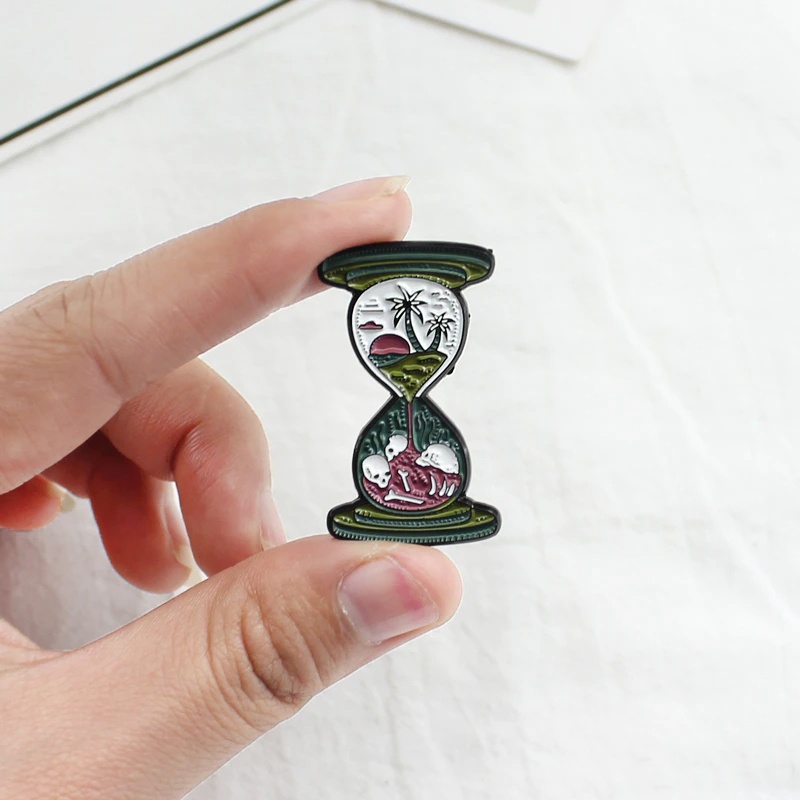 Pin cài áo họa tiết hoa Sakura/ mầm cây/ phi hành gia/ cá voi kiểu dáng đồng hồ cát - GC410
