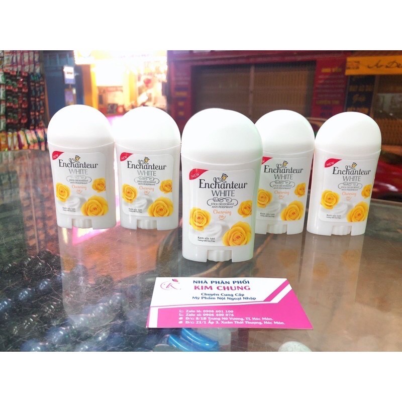 Combo 11 chai lăn sáp Enchanteur