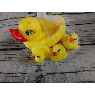 Set vịt mẹ con chip chip thả chậu tắm(có còi kêu )