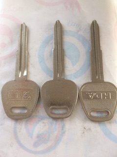 Combo 3 phôi chìa khoá Ô.tô ( rảnh phải )