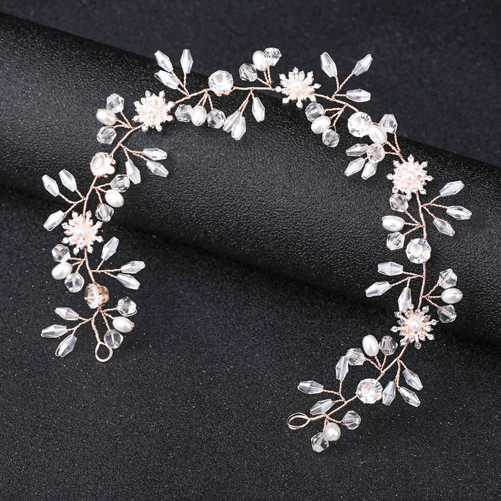 Cài tóc đính ngọc trai nhân tạo xinh xắn cho cô dâu