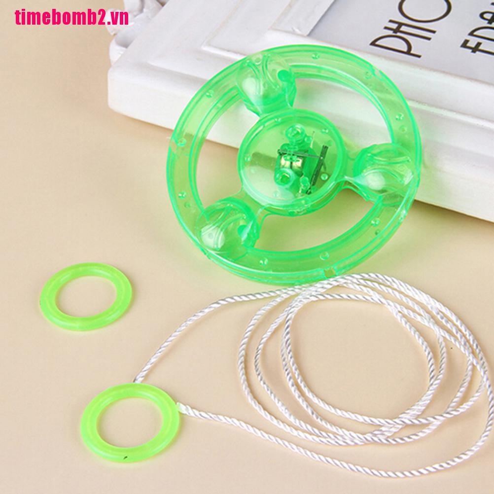 Đồ chơi xoay có đèn LED nhiều màu sắc sử dụng ngoài trời