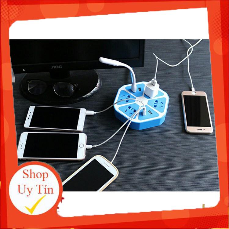 ổ điện cam có chân cắm rắc USB
