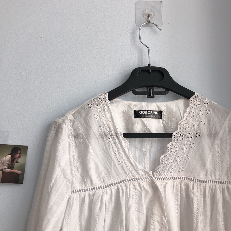 Áo babydoll trắng hoạ tiết seconhand