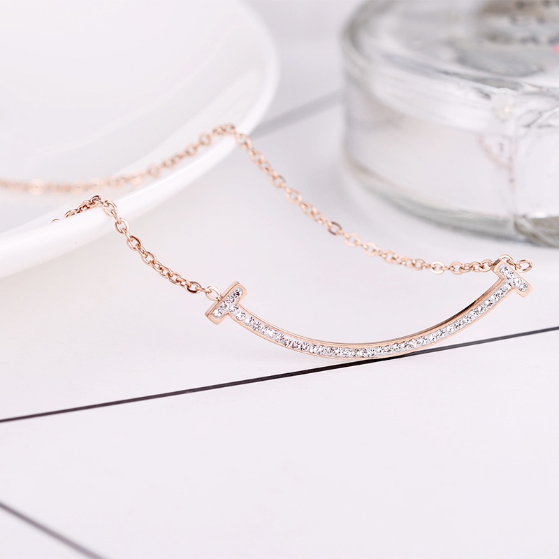 Vòng Cổ Thép Titan Đính Kim Cương Nhân Tạo Phong Cách Mới Tinh Tế Cao Cấp Dành Cho Nữ