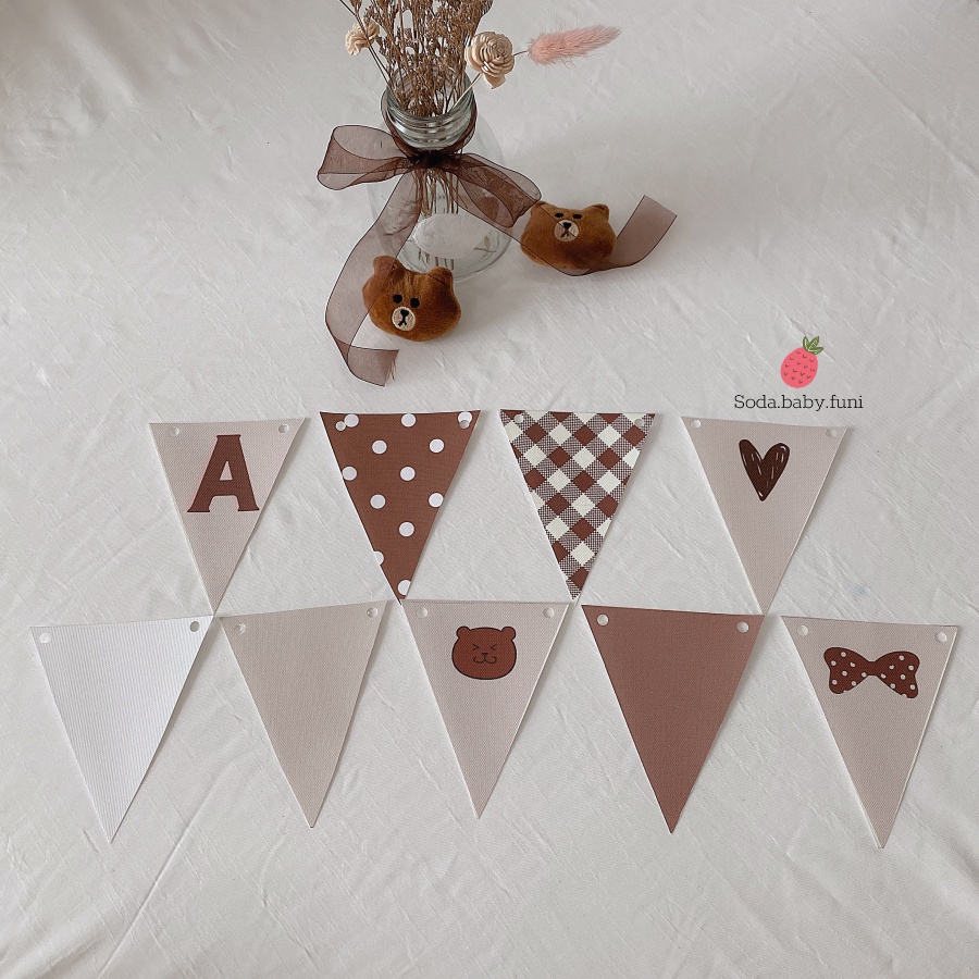 Dây tam giác hoạ tiết lẻ trang trí phòng tông nâu phong cách hàn quốc dài 140cm