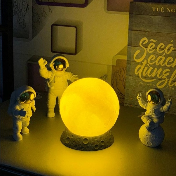 Đèn ngủ mặt trăng 3D mô hình phi hành gia đèn decor trang trí bàn làm việc, phòng ngủ siêu đẹp