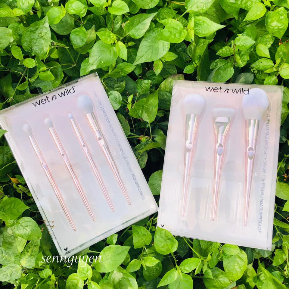 Set cọ mặt và mắt Prolinebrushset - Wet N Wild.