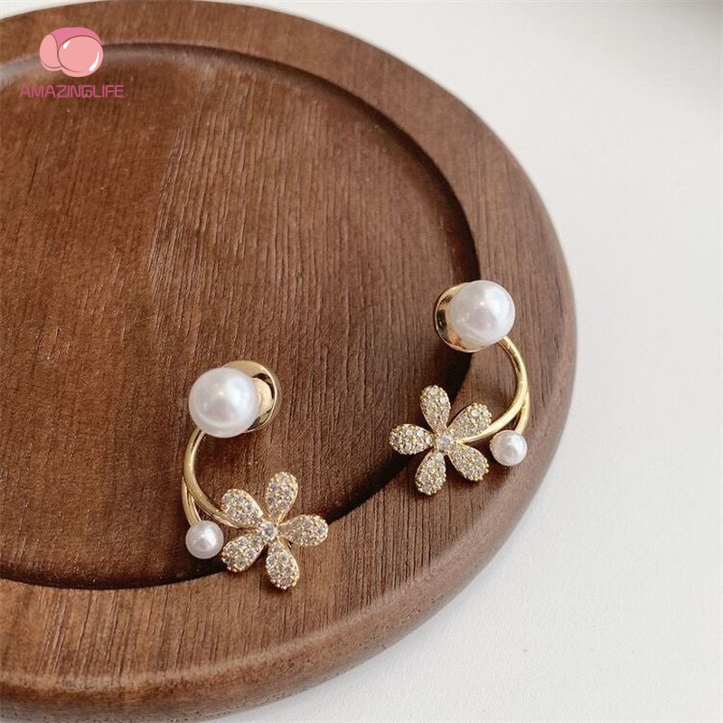 Khuyên Tai / Bông Tai Hình Hoa Tulip Đính Ngọc Trai Giả Thời Trang Hàn Quốc Cho Nữ