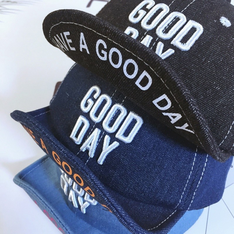 Mũ bóng chày in chữ đáng yêu