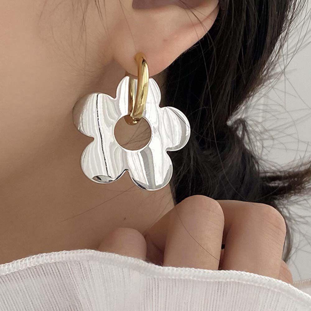 Khuyên Tai Hình Hoa Đơn Giản Ngọt Ngào MXMUSTY|Bông Tai Dạng Vòng Tròn Bằng Kim Loại Màu Sắc Thời Trang