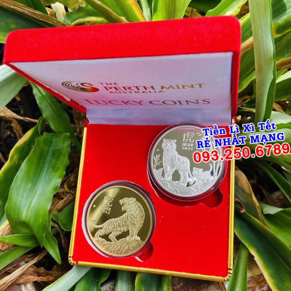 Quà tặng khách hàng Tết 2022: Cặp Tiền Xu Con Hổ Vàng Và Bạc Úc - tặng hộp nhung đỏ - Quà Tết 2022