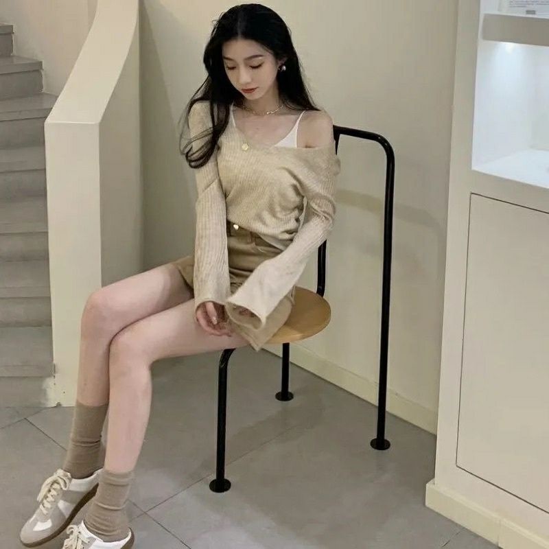 Set Áo trễ vai + Chân váy 🐮