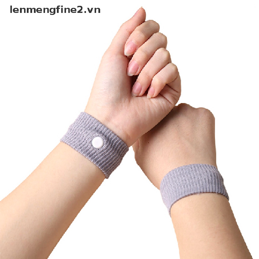 Vòng tay chống say xe và buồn nôn khi đi tàu xe máy bay