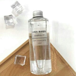 Nước Hoa Hồng Muji Light Toning Water Light