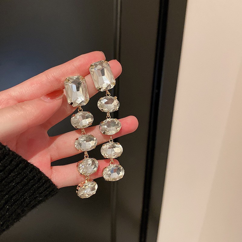 Bông Tai Mạ Bạc Hình Hoa tulip Đính Ngọc Trai Không Đối Xứng Thời Trang Hàn Quốc Cho Nữ