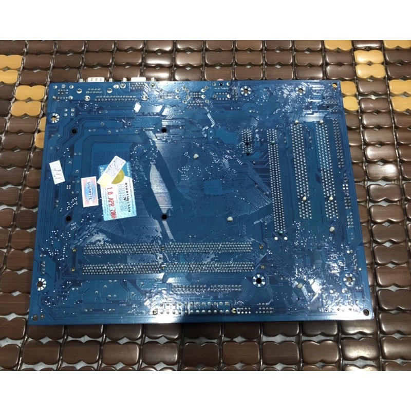 Main 945 Gigabyte, asus như mới kèm Fe chạy full chức năng
