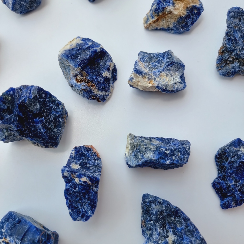Đá thô thanh tẩy Sodalite xanh dương, đá thach anh dùng trong Tarot, Reiki, Phong Thủy