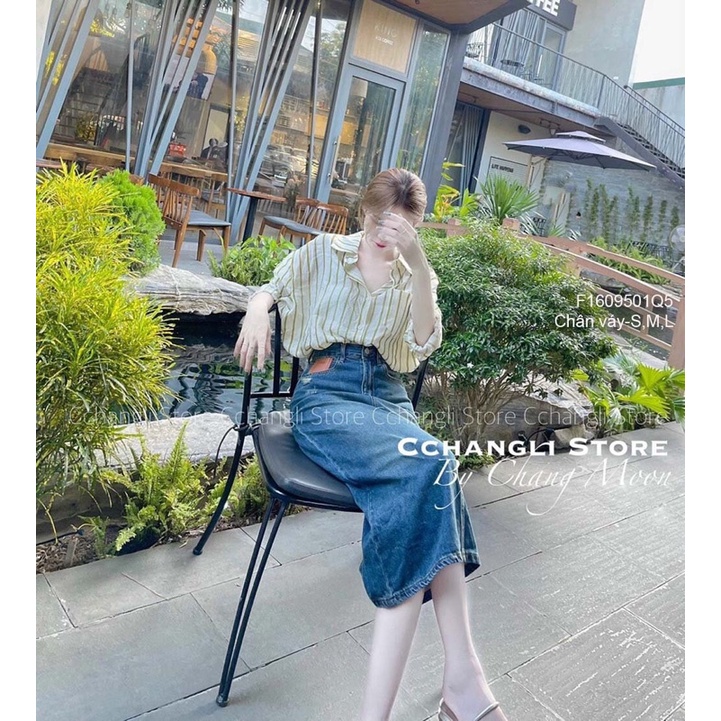 Chân váy jean chẻ sau túi miếng tem da cam kiểu TT1609