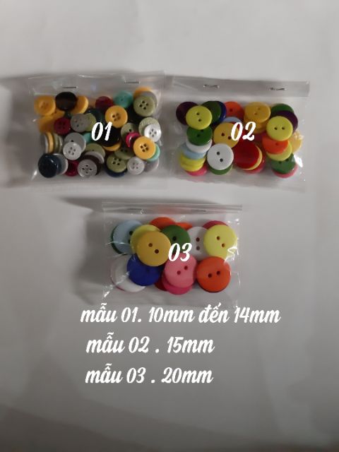 Nút nhựa màu