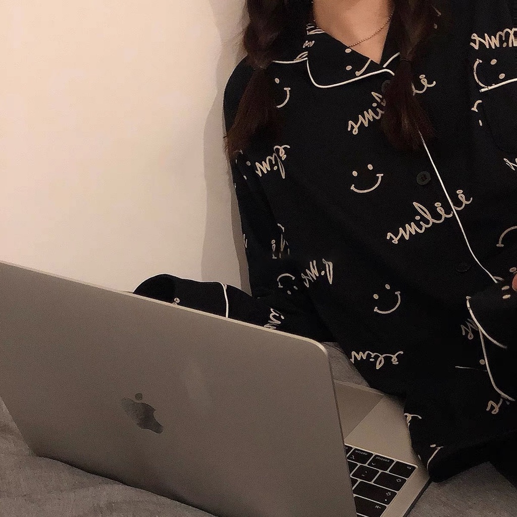 Bộ đồ ngủ tay dài dáng rộng màu đen phong cách Nhật Hàn thời trang thu đông cho nữ | BigBuy360 - bigbuy360.vn