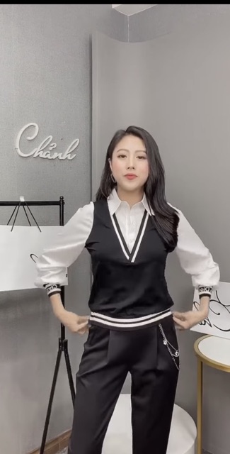 Áo Gile phối sơ mi tay