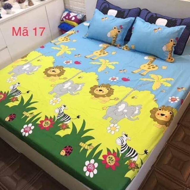 Còn duy nhất 1 bộ sét chăn ga gối gồm 4 món vỏ chăn, ga, 2 gối đây là loại ga trần, ảnh e chụp bé nhà e là ảnh thật ạ.