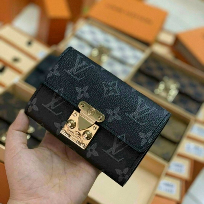 Mẫu ví ngắn khoá vuông hàng chuẩn loại 1 ( có hộp)