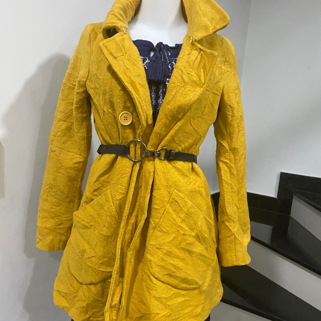 Áo khoát dạ dáng ngắn màu vàng nghệ hàng si tuyển