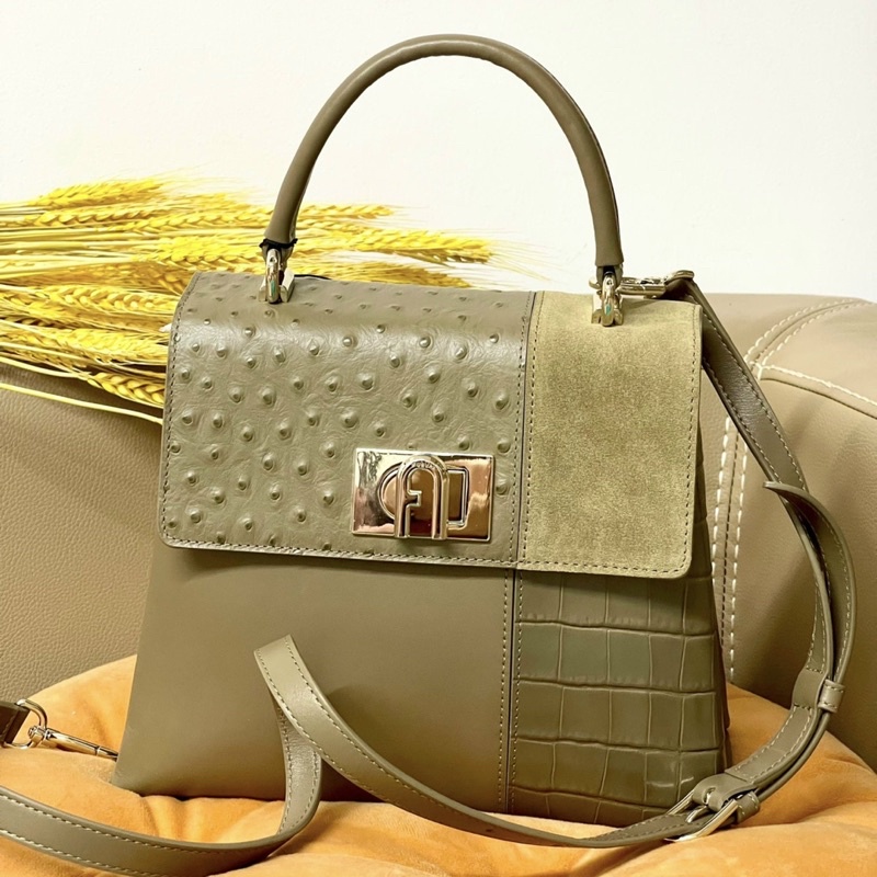 Túi Furla 1927 top handle da đà điểu phối da crocs sang xịn