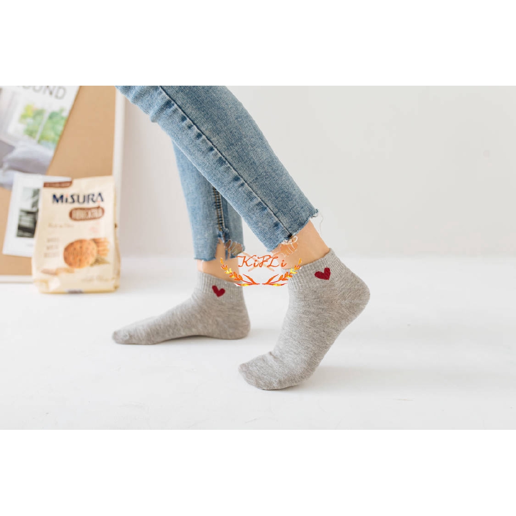 Vớ cổ thấp thêu trái tim dễ thương cho nữ