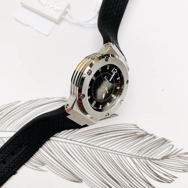 Đồng hồ nữ Salvatore Ferragamo F80 bản kim cương .