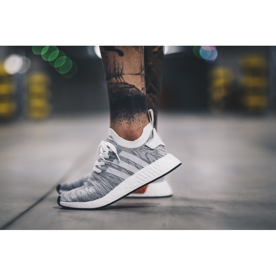 Giày Nữ Adidas NMD R2 Trắng Xám Đỏ Phản Quang - BY9410 [Chính Hãng]