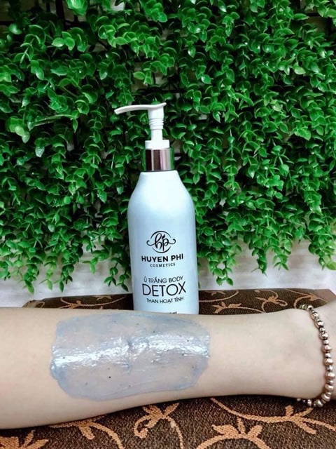 Ủ trắng body detox than hoạt tính Huyền Phi | BigBuy360 - bigbuy360.vn