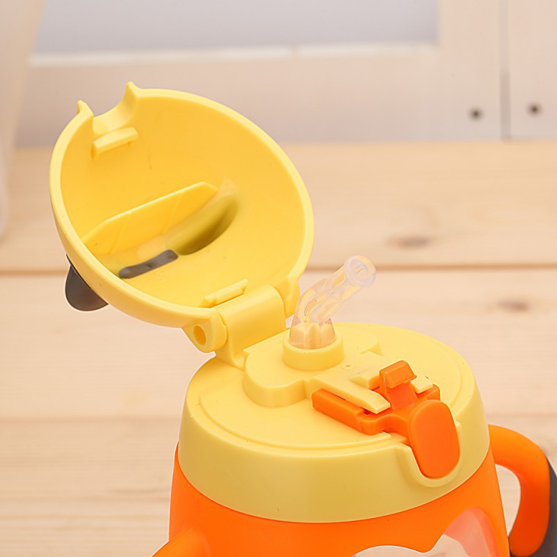 Bình nước uống có ống hút tiện lợi dễ thương dành cho trẻ em 250 ml