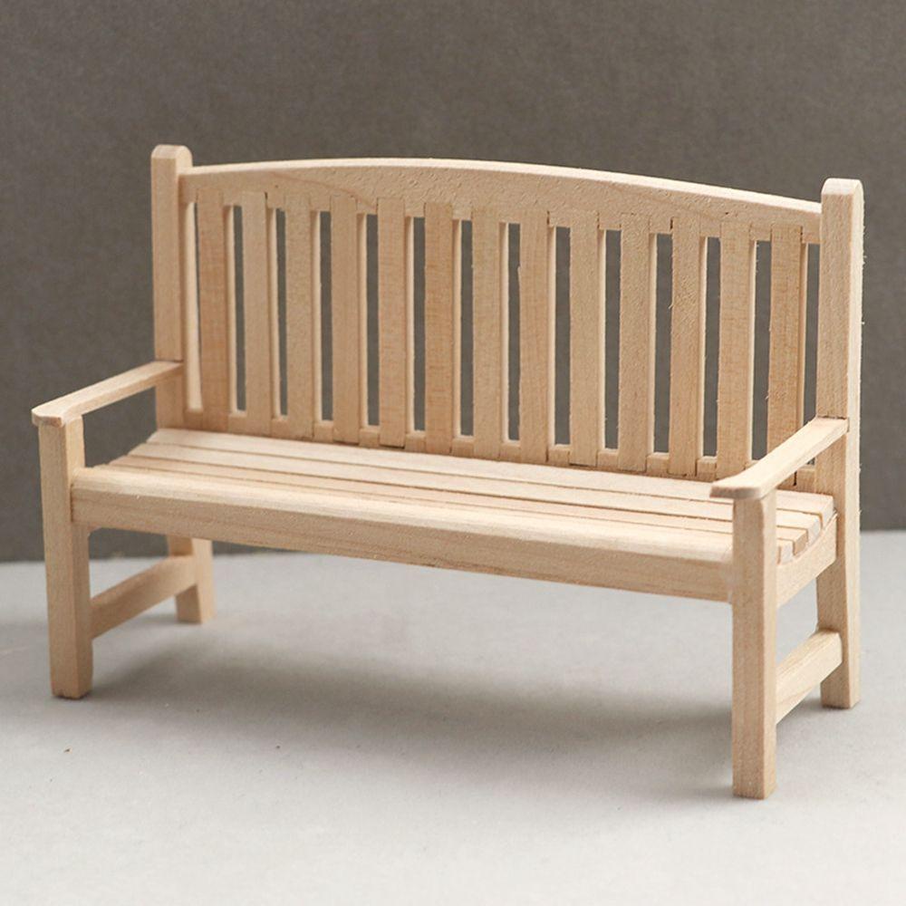Bàn Gỗ Mini 1 / 12 Dùng Trang Trí Nhà Búp Bê