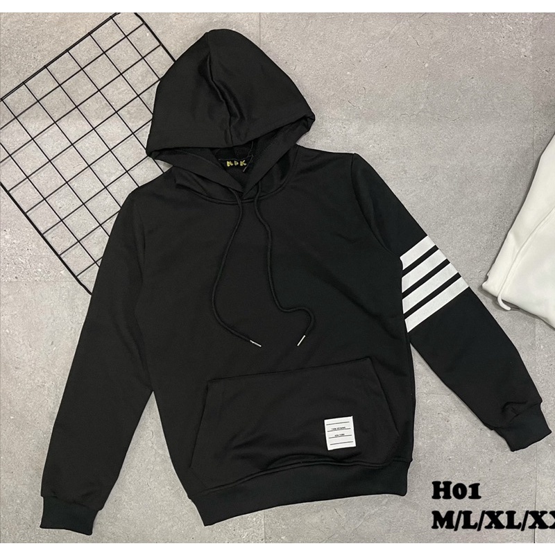 Áo nỉ hoodie thom có hoạ tiết ba vạch đơn giản hai mầu trắng đen, Áo thu đông có mũ phong cách hàn quốc từ 45 đến 75 kg.