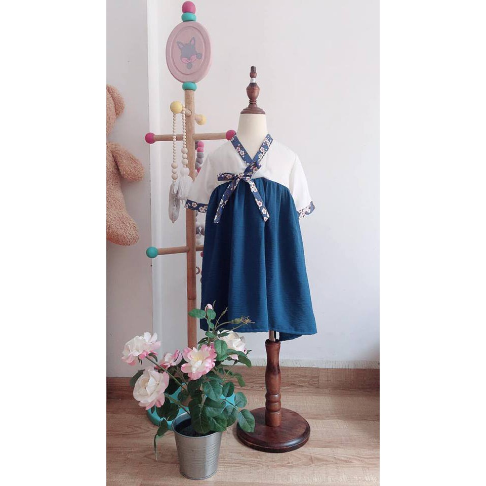 Đầm Hanbok cho bé