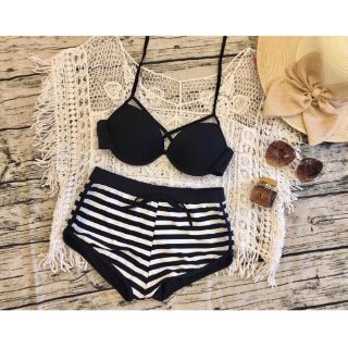 Bikini cup phối quần short sọc