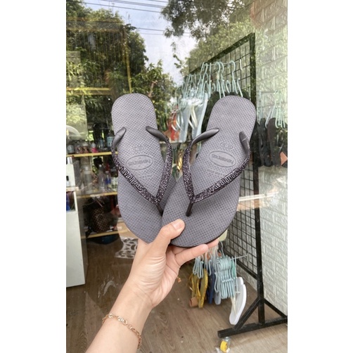 Dép nhũ kim tuyến nhà em