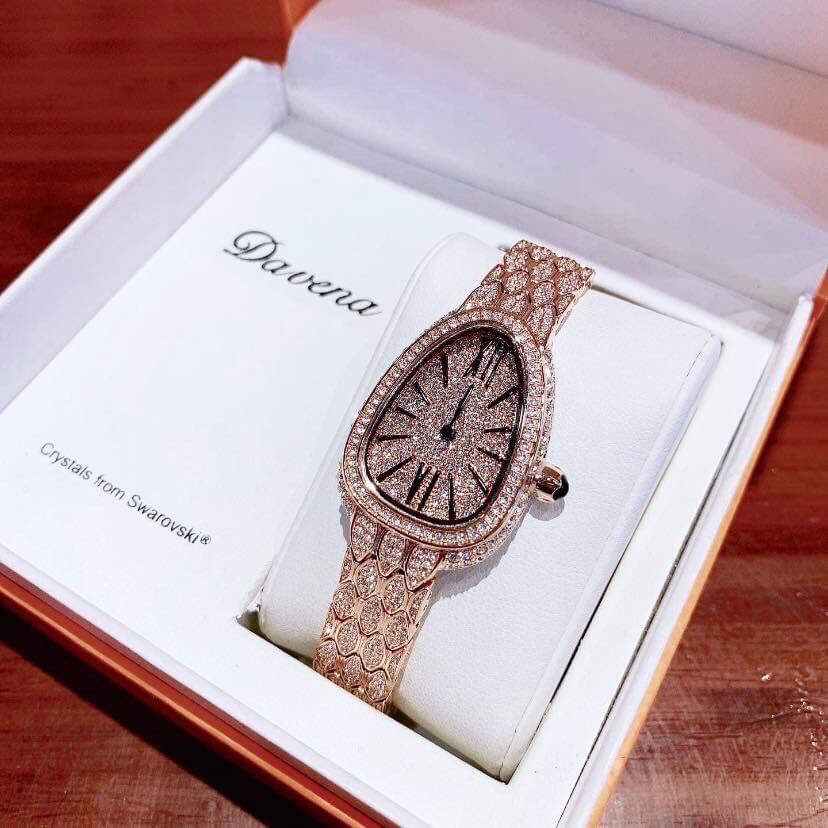 Đồng Hồ Davena Nữ D61595 Kiểu Mặt Rắn Full Đá 23.5x31.5mm Rose Gold Chính Hãng