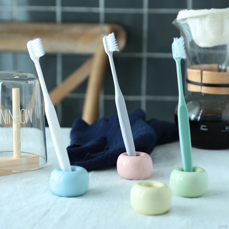 Giá đỡ bàn chải đánh răng bằng sứ tiện dụng cho nhà tắm