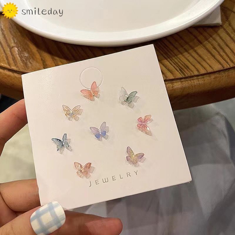 Set 8 Khuyên Tai Hình Bướm Đơn Giản