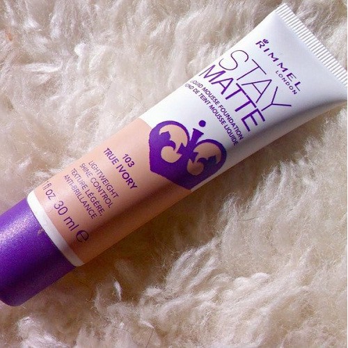 Kem nền Rimmel Stay Matte UK