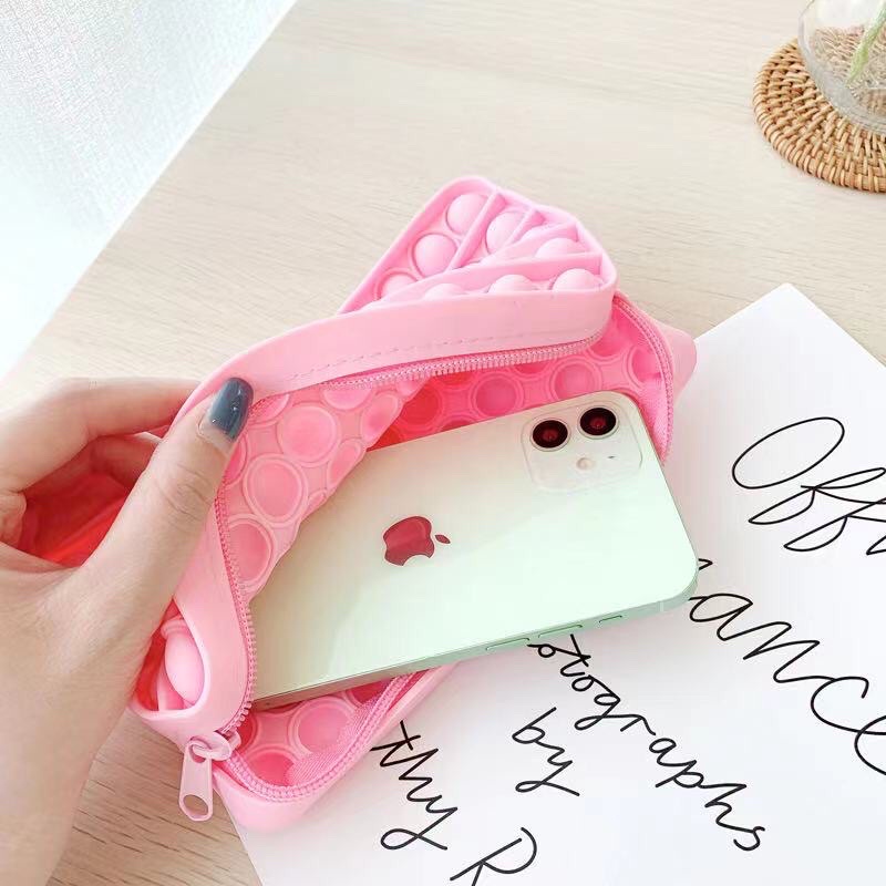 Hộp bút pop it tiện dụng